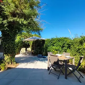 https://studio-avec-magnifique-terrasse-5-min-de-cassis.fr-provencehotel.com